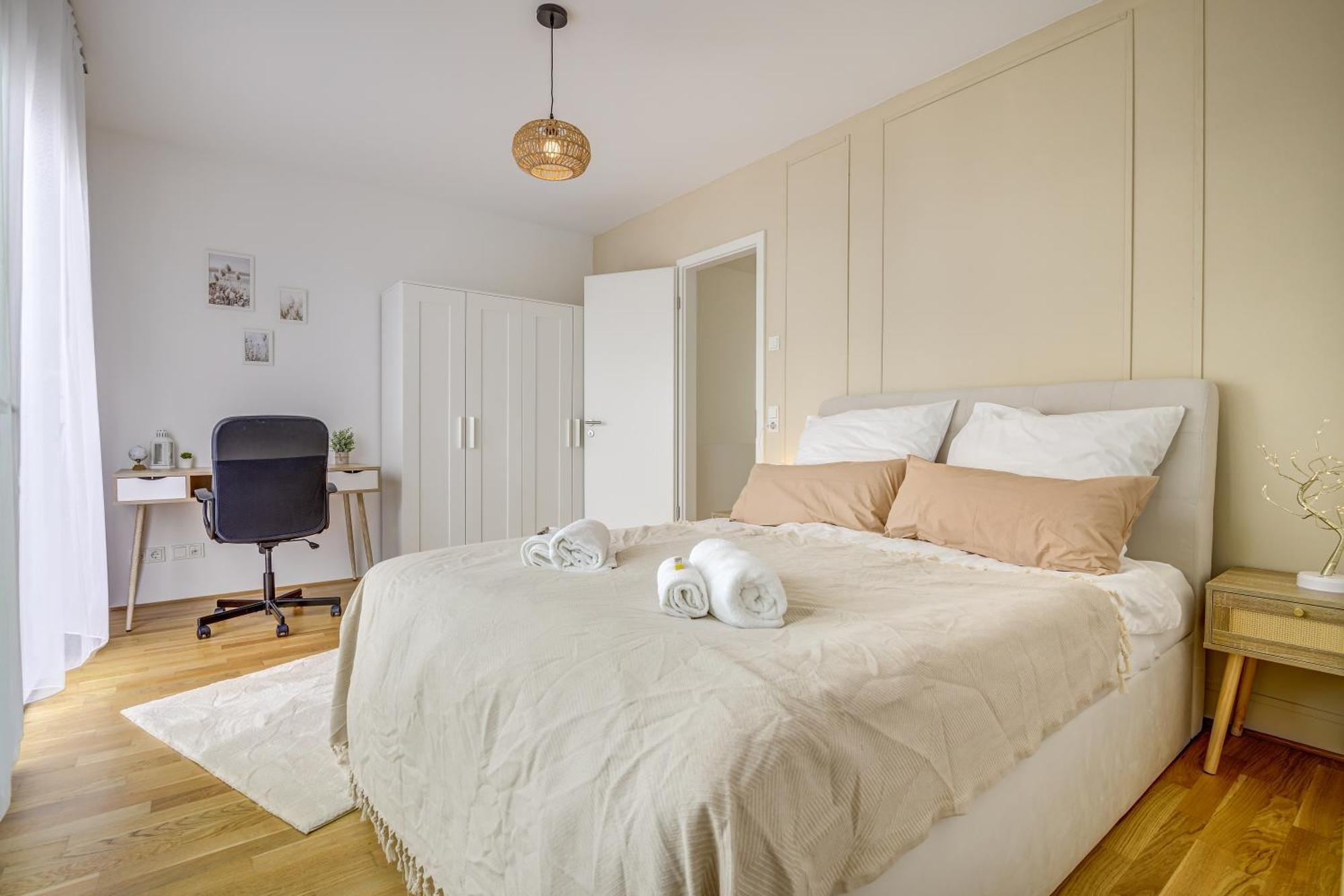 Exklusive 3-Zimmer Luxus-Maisonette In Hochheim - Naehe Frankfurt Flughafen, Wiesbaden Und Mainz Хоххайм ам Майн Екстериор снимка