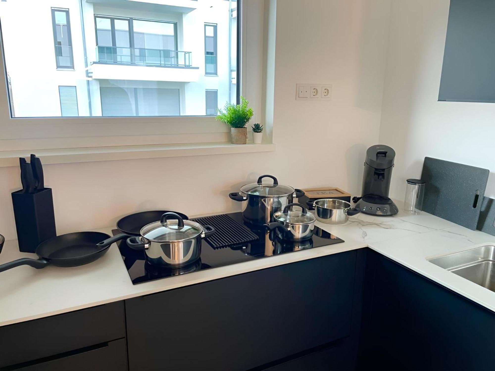 Exklusive 3-Zimmer Luxus-Maisonette In Hochheim - Naehe Frankfurt Flughafen, Wiesbaden Und Mainz Хоххайм ам Майн Екстериор снимка